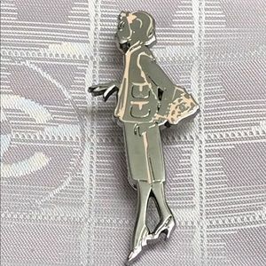 CHANEL brooch